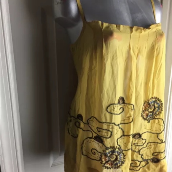 New $148 French Connection Silk Blouse Size 4 -Floral Beaded (no pink stains) - Picture 5 of 12